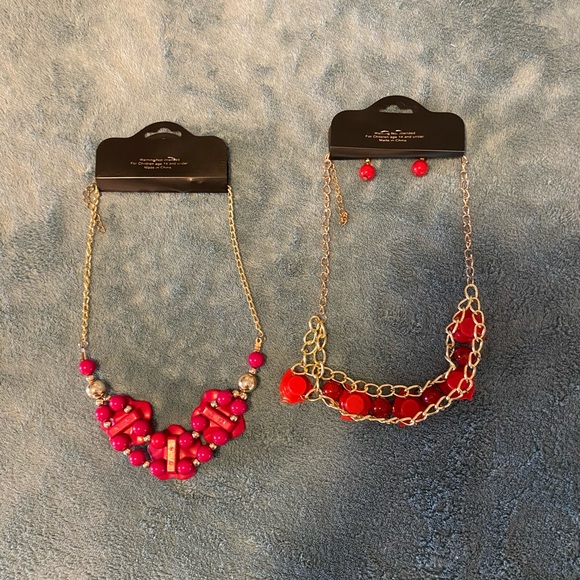 2 for 1 necklaces with matching earrings - Picture 7 of 7